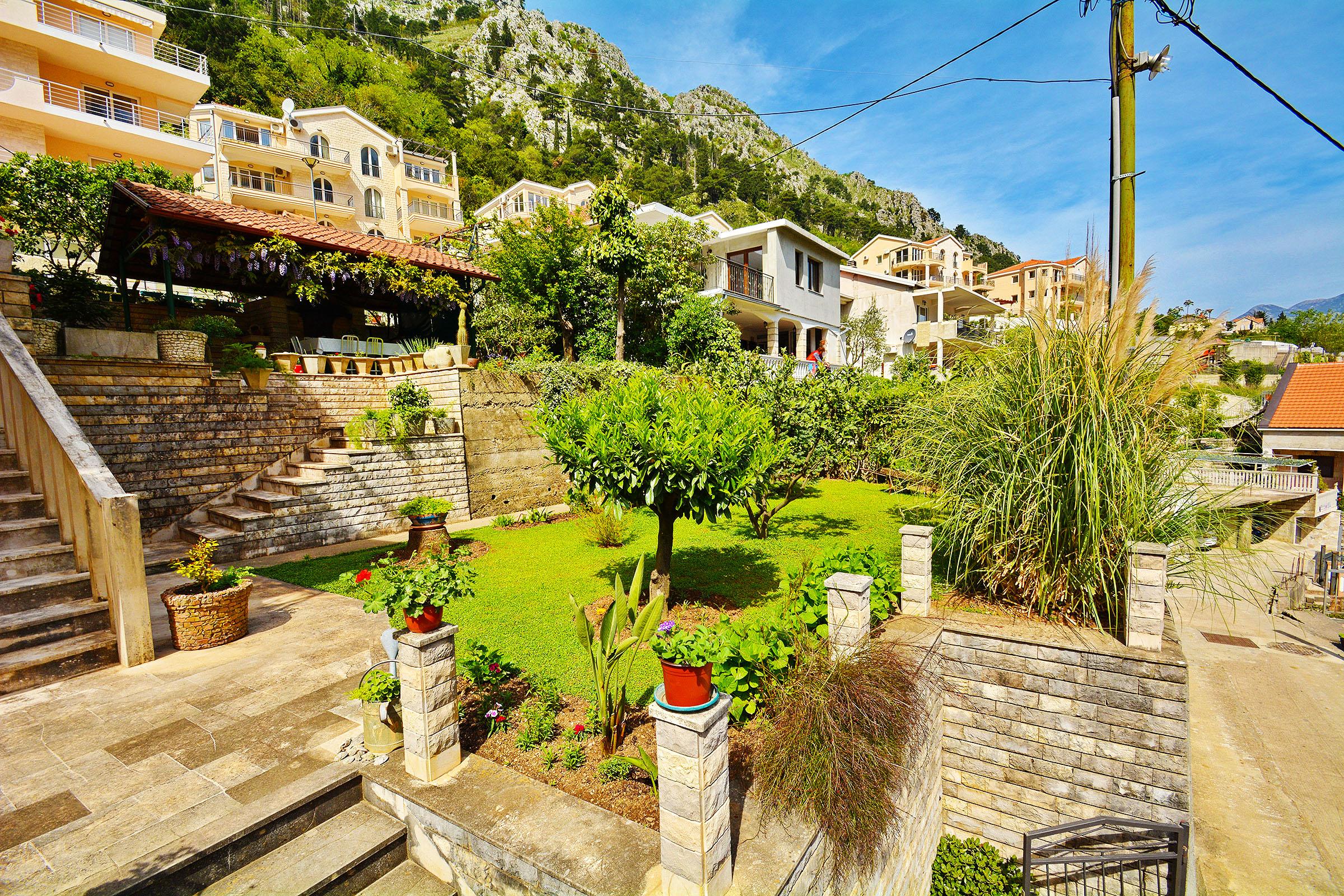 Apartments Andrija โกตอร์ ภายนอก รูปภาพ
