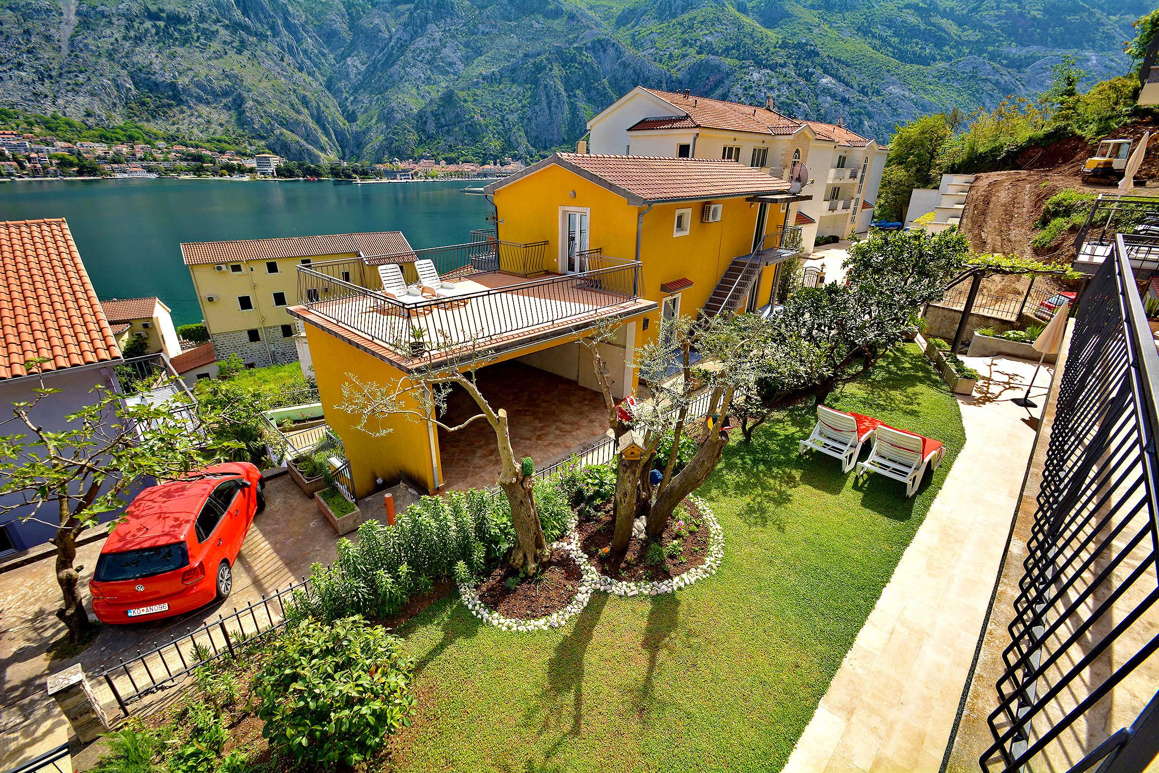 Apartments Andrija โกตอร์ ภายนอก รูปภาพ
