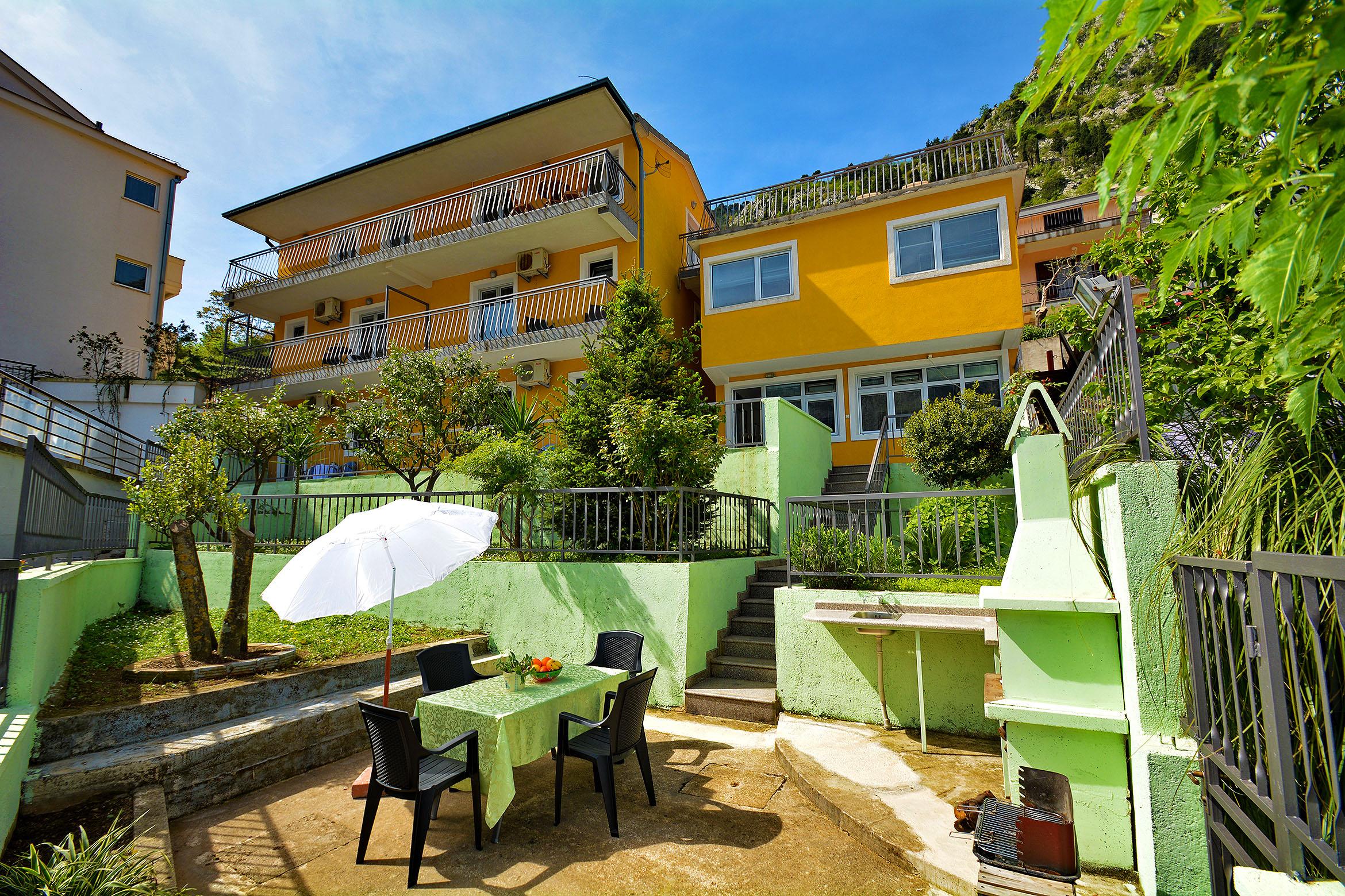 Apartments Andrija โกตอร์ ภายนอก รูปภาพ