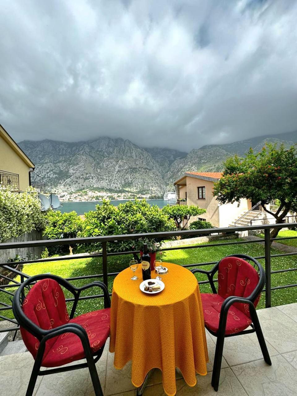 Apartments Andrija โกตอร์ ภายนอก รูปภาพ