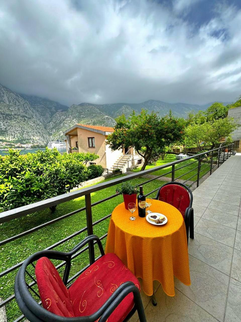 Apartments Andrija โกตอร์ ภายนอก รูปภาพ