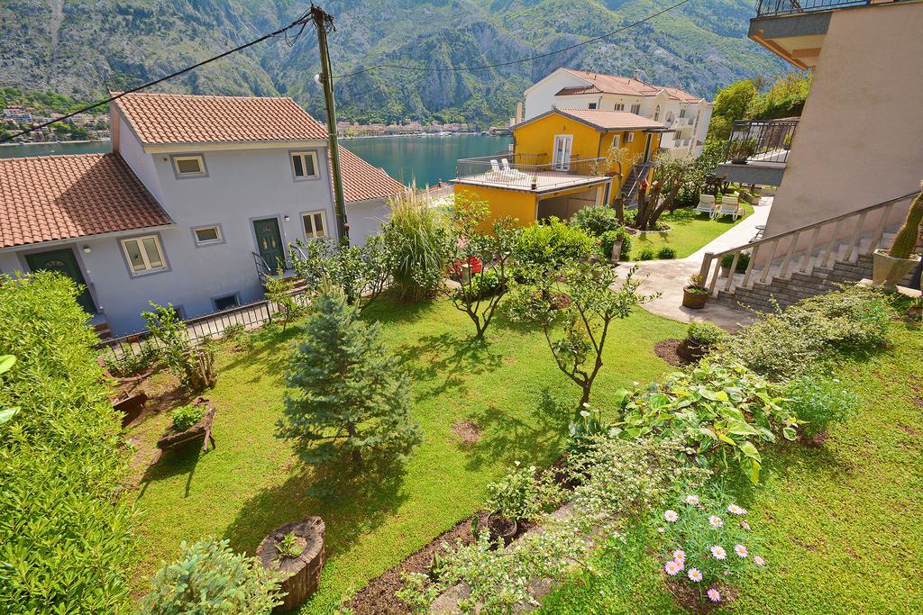 Apartments Andrija โกตอร์ ภายนอก รูปภาพ